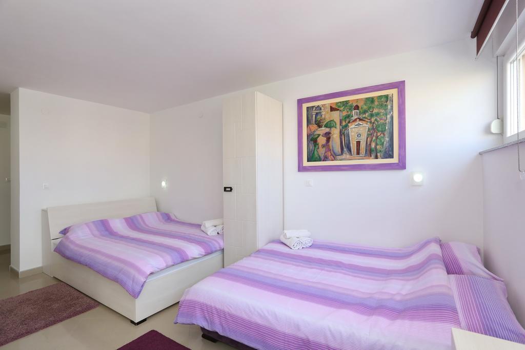 Luxury Town Center Apartments Задар Стая снимка